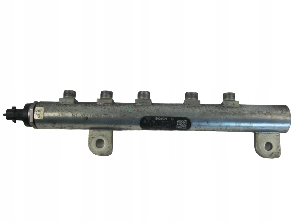 Паливна рейка Bosch Z19DT Opel Zafira B Astra H 0445214095