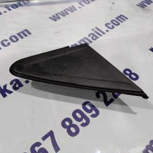 Накладка крила переднього правого FORD Focus MK2 08-11 4M51A16003AD