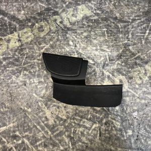 Накладка кріплення дзеркала права FORD Focus MK3 (11-14)