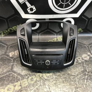 Панель керування аудіосистемою synk 3 FORD Focus MK3 (14-18)