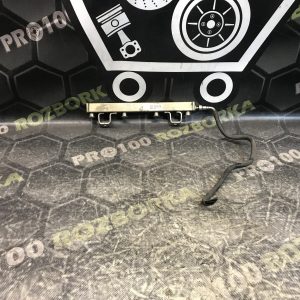 Паливна рейка 1.8 бензин FORD Focus MK2 08-11