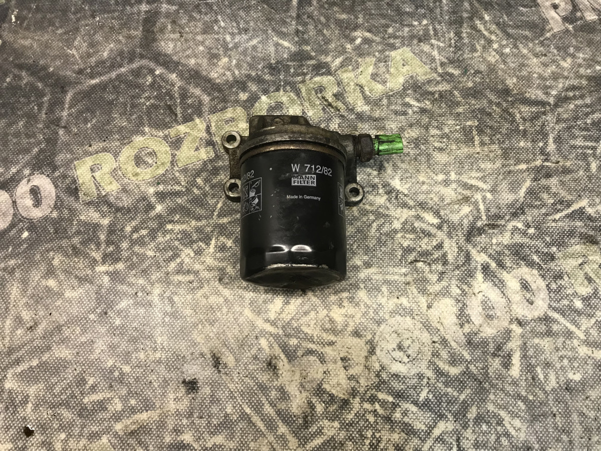 Корпус масляного фільтра 2.0/1.8 FORD Focus MK2 08-11
