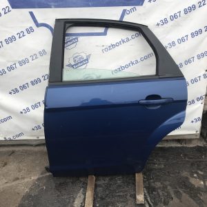 Двері задні ліві (хетчбек) FORD Focus MK2 08-11