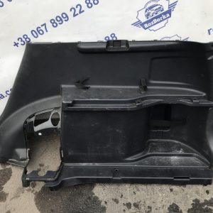 Обшивка багажника права Honda CR-V (06-12)