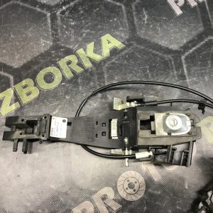 Ручка дверей при передніх лівих Land Rover Freelander 2 L359 06-14
