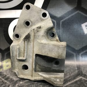Кронштейн подушки двигуна 2.2 Land Rover Freelander 2 L359 06-14