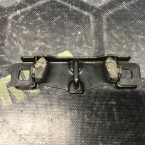Скоба замка кришки багажника Land Rover Freelander 2 L359 06-14