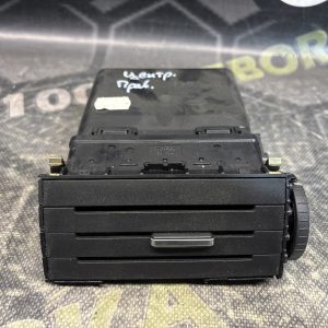 Дефлектор повітряний центральний правий FORD Kúga C-Max MK1 (07-12)