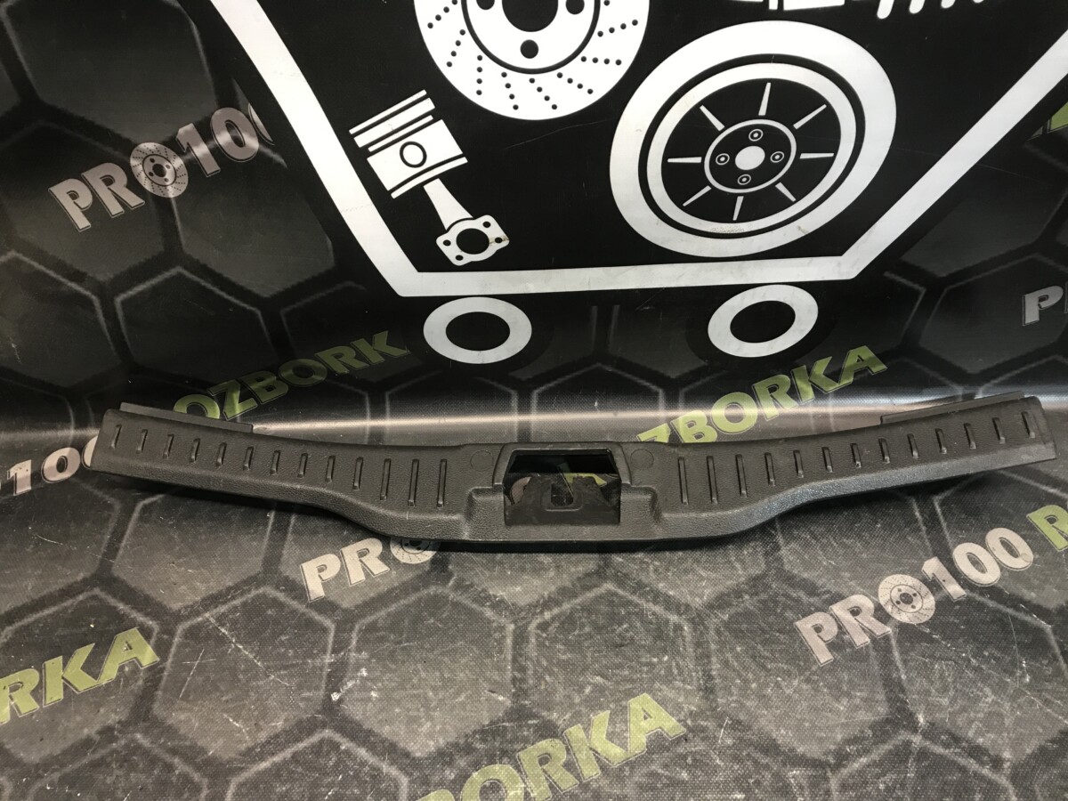 Накладка порога багажника FORD Focus MK3 (11-18)