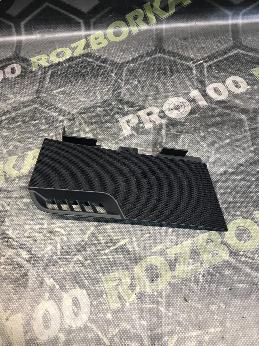 Накладка торпедо ліва Land Rover Freelander 2 L359 06-14