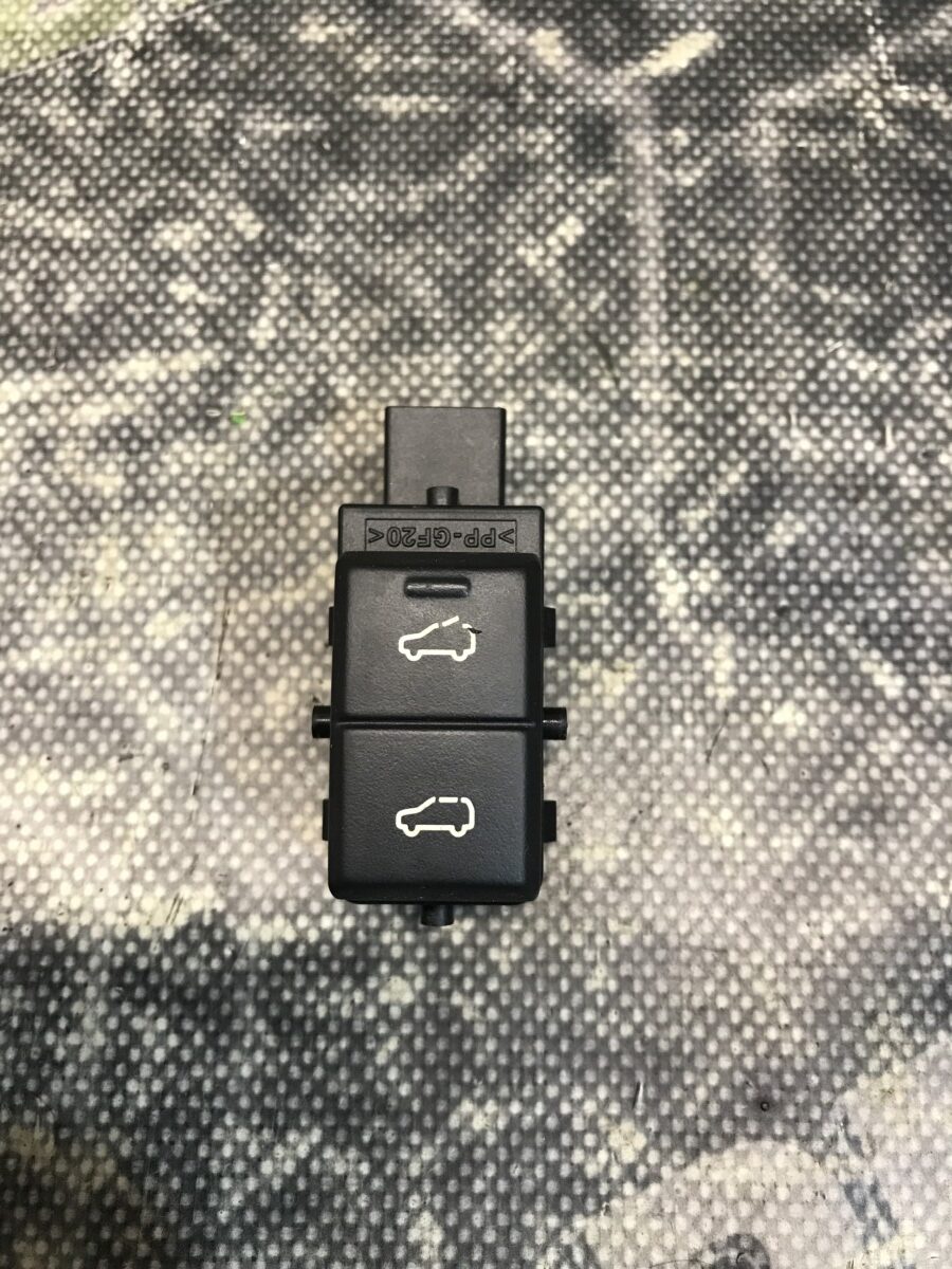 Кнопка люка Land Rover Freelander 2 L359 06-14