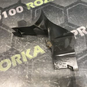 Дефлектор радіатора правий FORD KUGA MK1 08-12