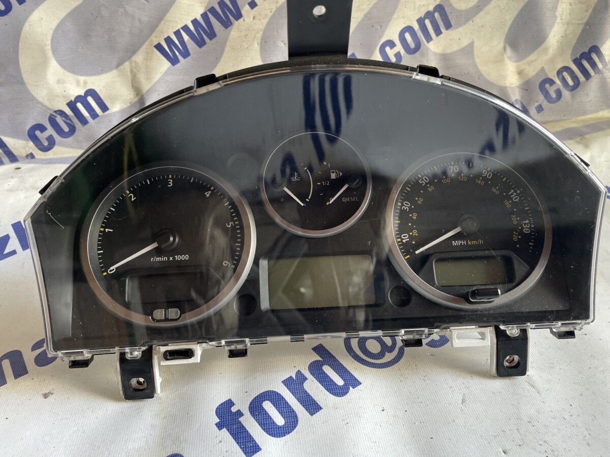 Приборна панель Land Rover Freelander 2 L359 06-14