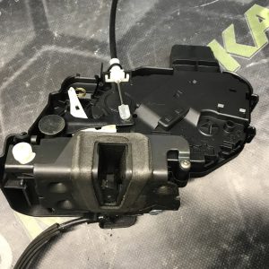 Замок дверей лівий задній Land Rover Freelander 2 L359 06-14