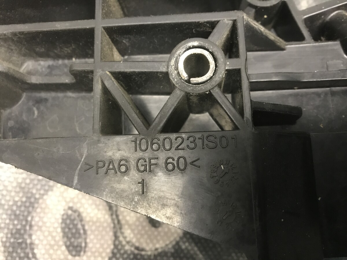 Патрубок впускного колектора 1.0 ECOBOOST FORD Focus MK3 (11-14) - Зображення 3