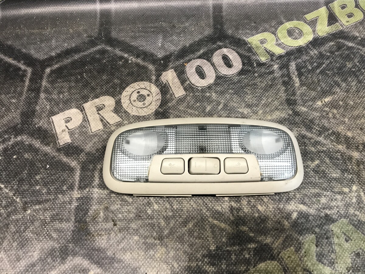 Плафон підсвічування салону задній FORD KUGA MK1 08-12