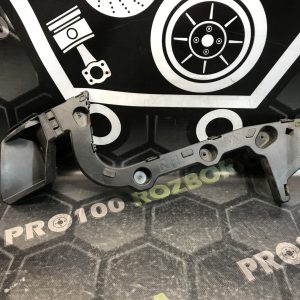 Кронштейн бампера задній правий універсал FORD Focus MK3 (11-18)