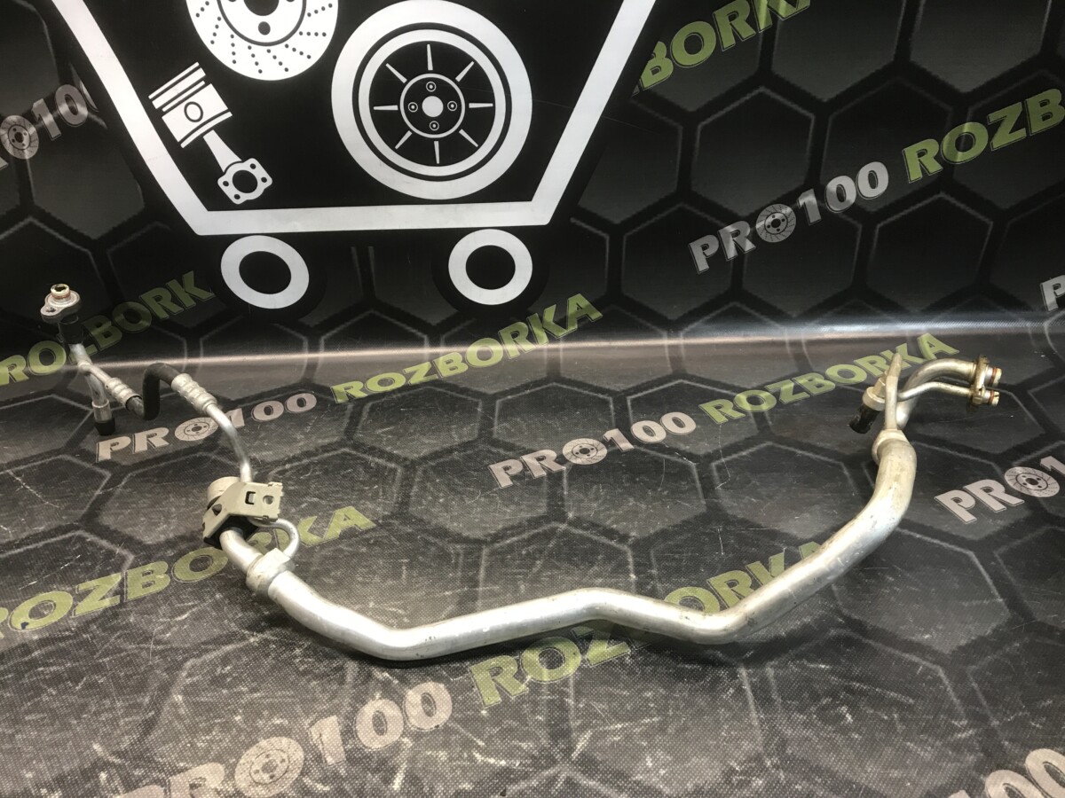 Трубка кондиціонера ПРАВЕ КЕРМО 1.0 ECOBOOST FORD Focus MK3 (11-14)