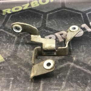 Кронштейн тросів КПП 1.6TDCI FORD Focus MK3 (11-14)