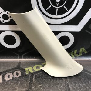 Обшивка стійки  задня права FORD Focus MK3 (11-18)