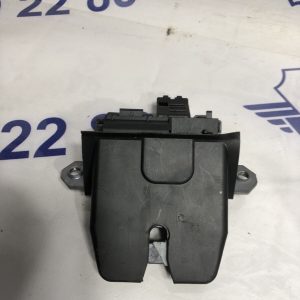 Замок кришки багажника Ford Focus MK2 (08-11)