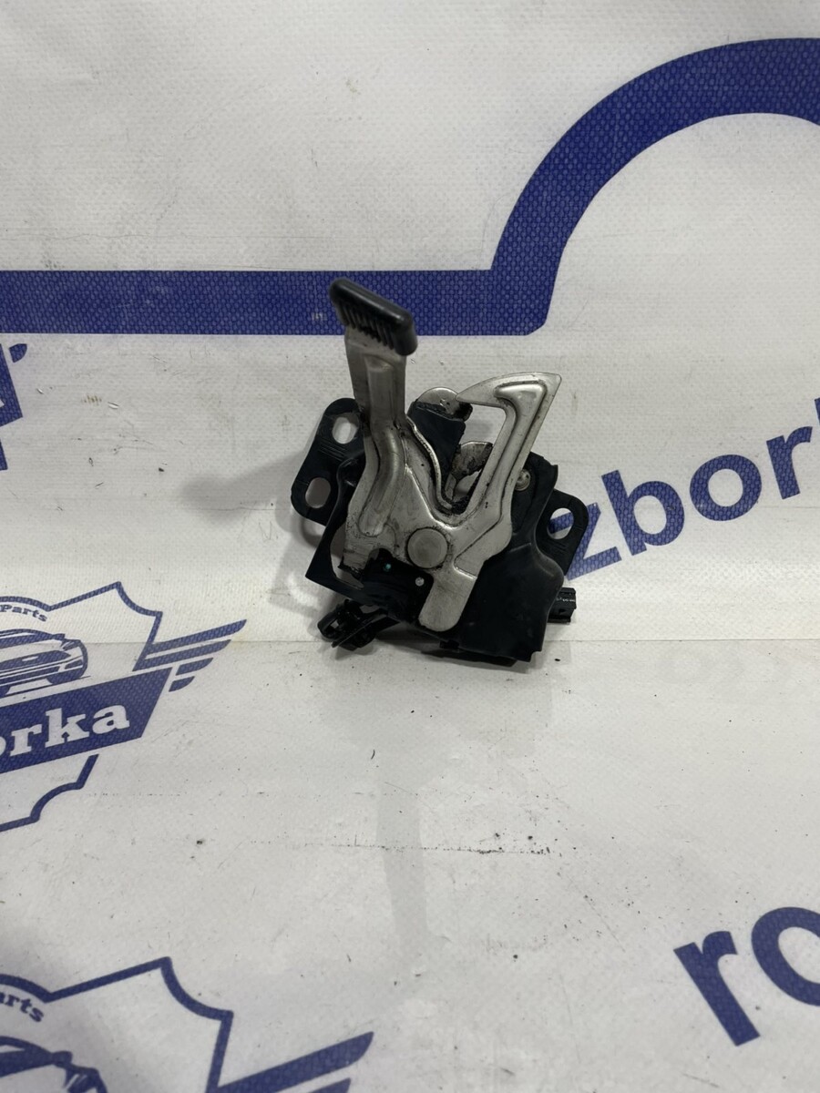 Замок капоту 74120SWWE01 Honda CR-V 3 (06-12)