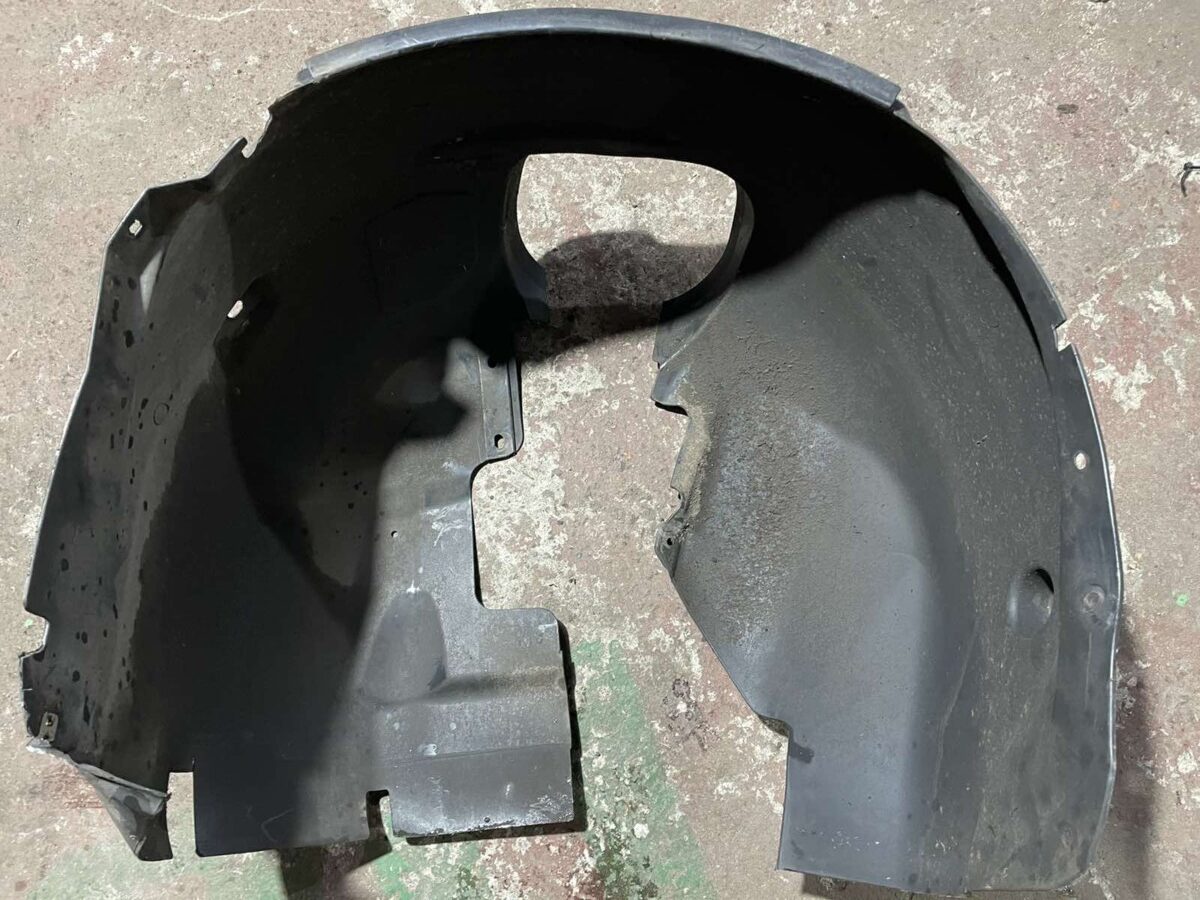 Підкрилок передній лівий FORD Focus MK3 C-Max MK2 (11-18)