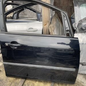 Двері передні права FORD C-Max MK1 (07-10)