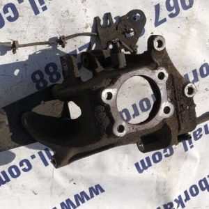 Цапфа задня ліва FORD KUGA MK1 08-12