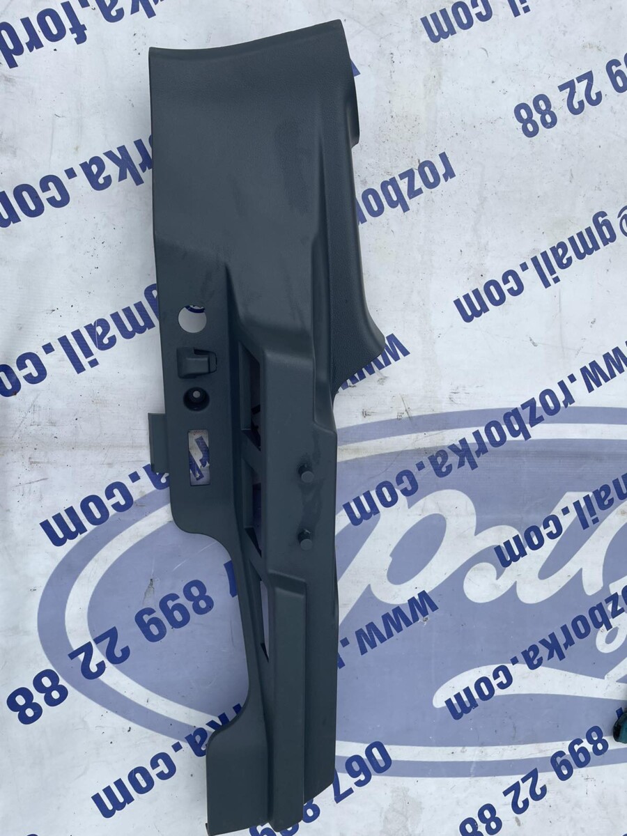 Обшивка багажника права пластик Ford C-Max MK2 (10-15)