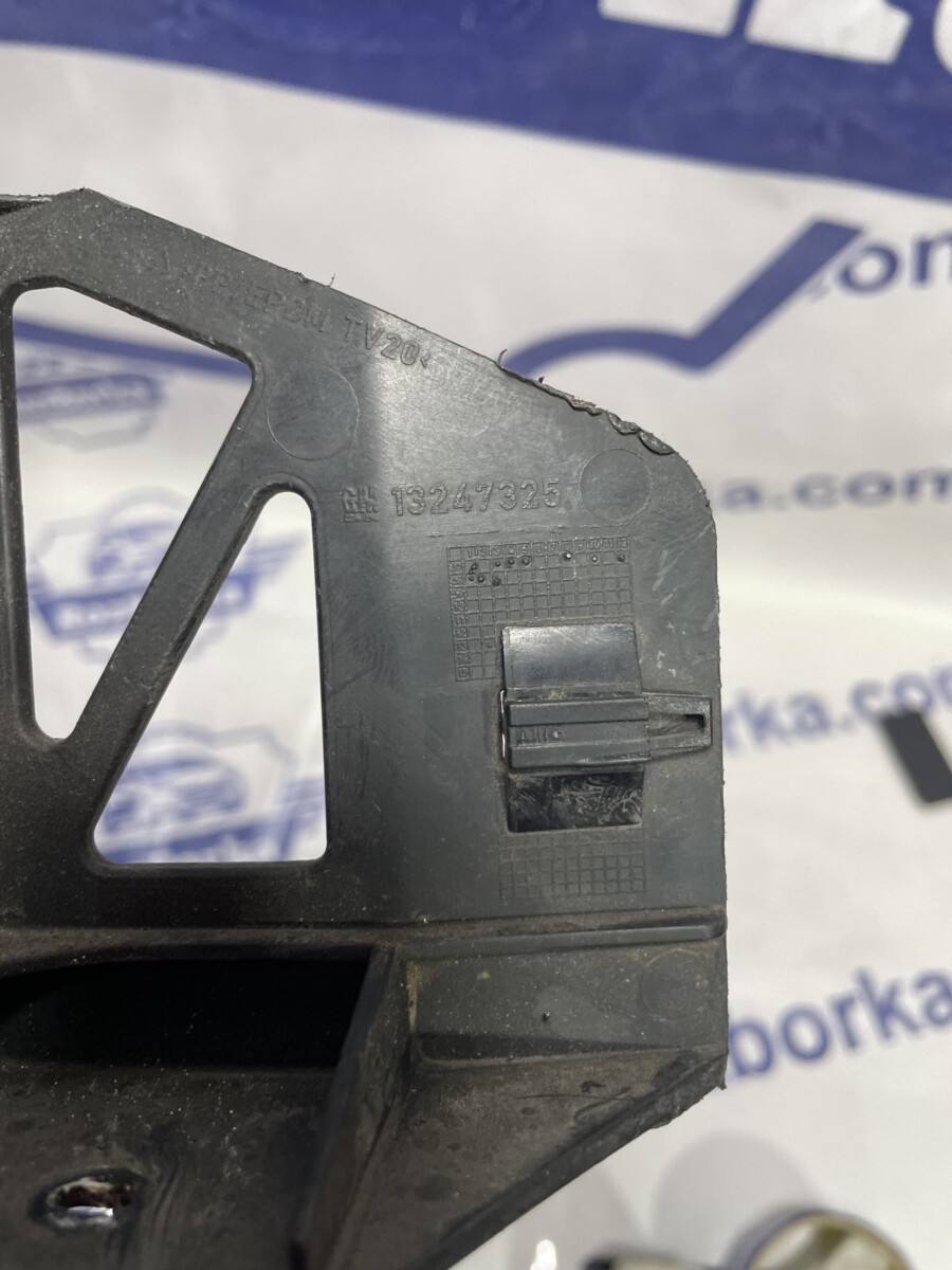 Кронштейн переднього бампера середній Opel Zafira B (05-11) - Зображення 4