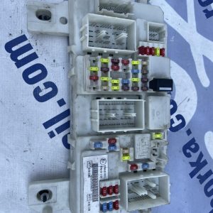 Блок запобіжників салон Ford Kuga MK1 (08-12)