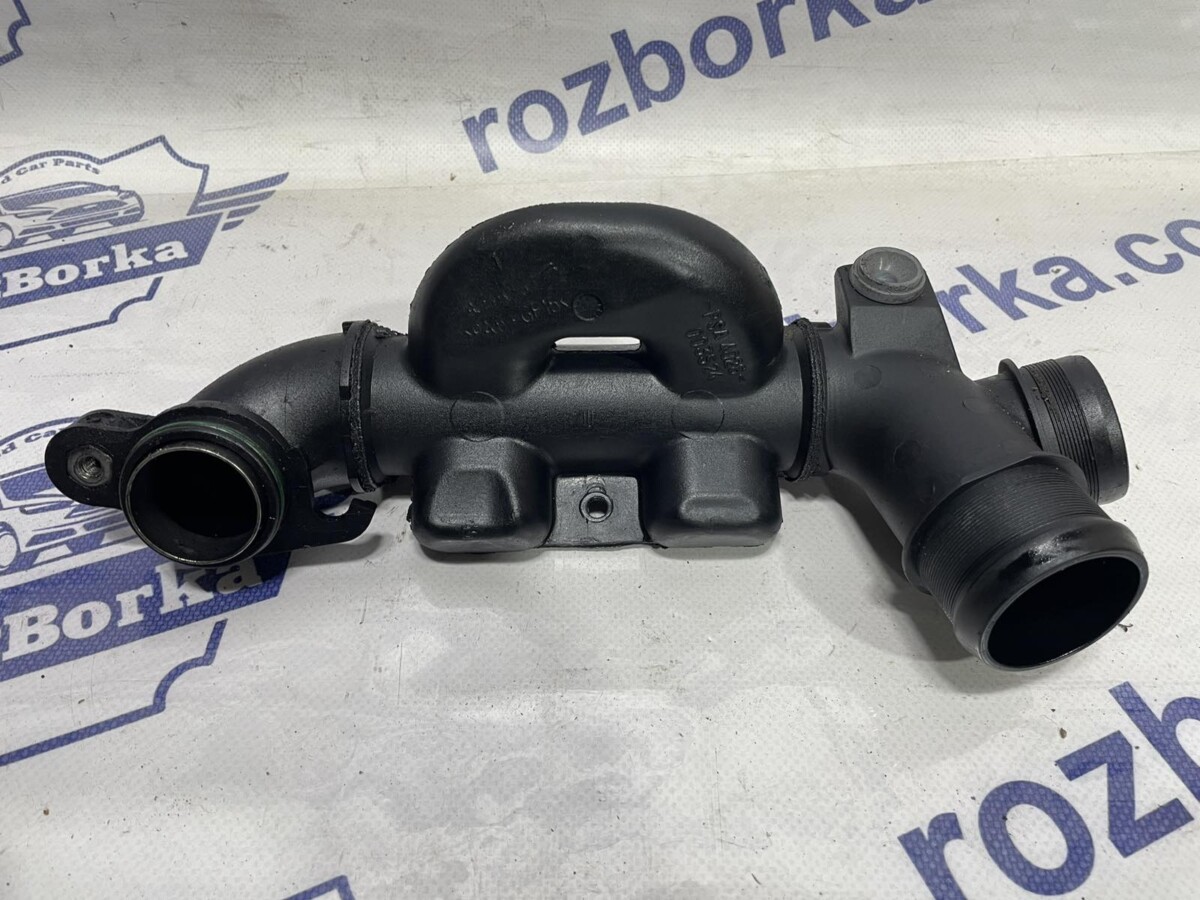 Патрубок інтеркуллера пластик 1.6 TDCI Ford Focus MK2 (08-11)
