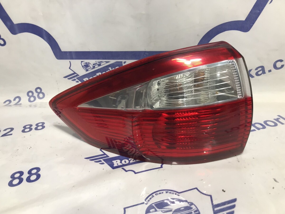 Ліхтар задній лівий в крило Ford C-MAX MK2 (10-15)