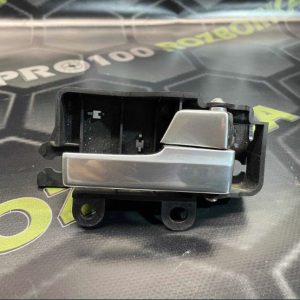 Ручка дверей передньої правої внутрішня FORD Focus MK2 08-11 3M51R22600