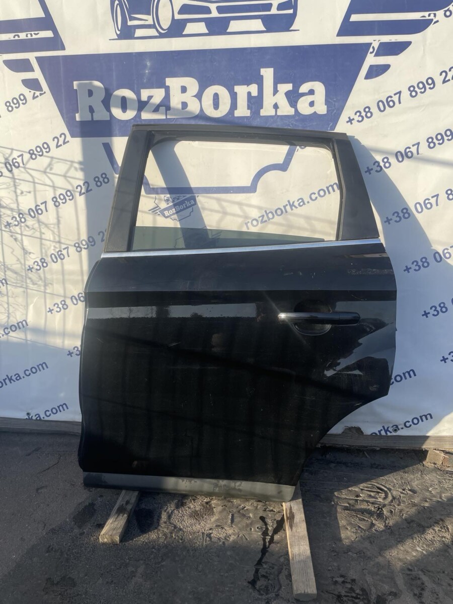 Двері задні ліві чорний FORD KUGA MK1 08-12