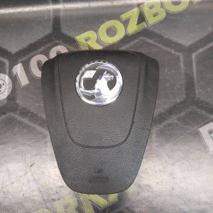 Подушка безпеки водія Airbag 13299779  на Опель Astra J