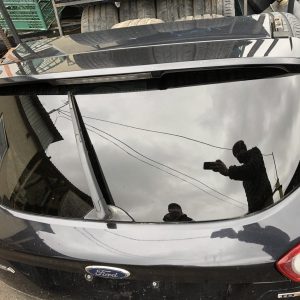 Кришка багажника верх + скло чорний FORD KUGA MK1 08-12