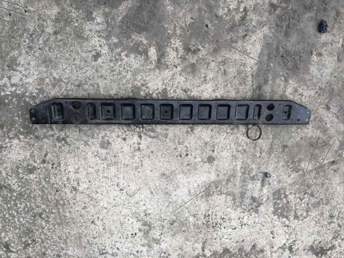 Опора радіатора 2.2HDI Land Rover Freelander 2 L359 06-14