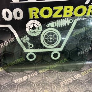 Скло дверей передніх лівих FORD Focus MK2 04-11 1342624