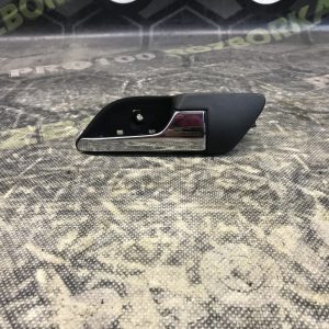 Внутрішня ручка задньої дверки права Opel Astra J (09-15)