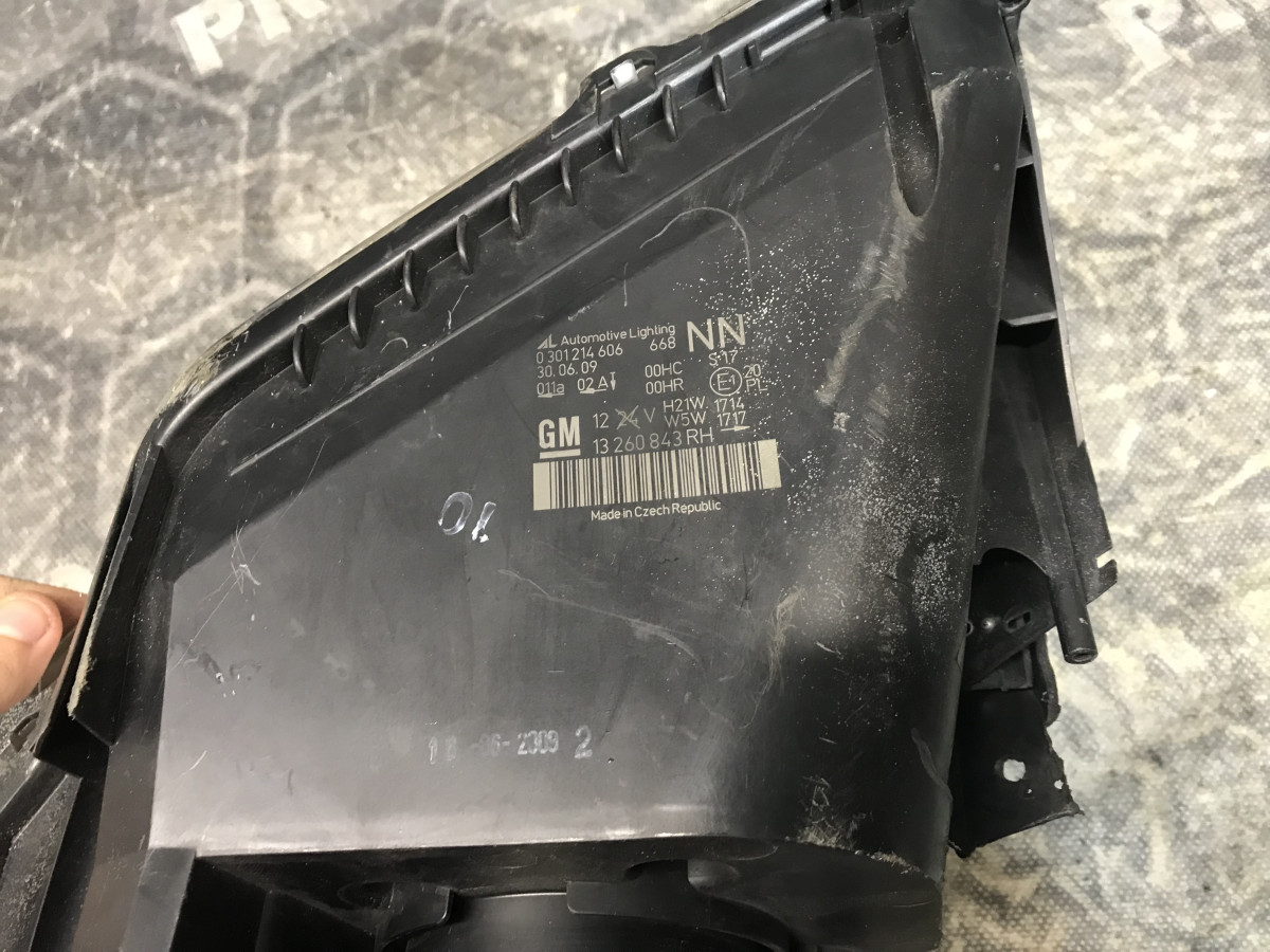 Фара передня права дефект Opel Zafira B (05-11) - Зображення 4