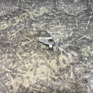 Петля дверей передньої лівої FORD Focus MK3 (11-14)