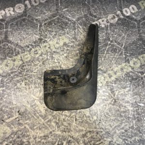 Бризговик задній правий FORD Focus MK3 (11-14)
