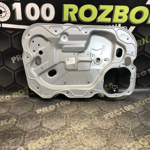 Склопідйомник скла лівих передніх дверей Ford Kuga MK1 (08-12)