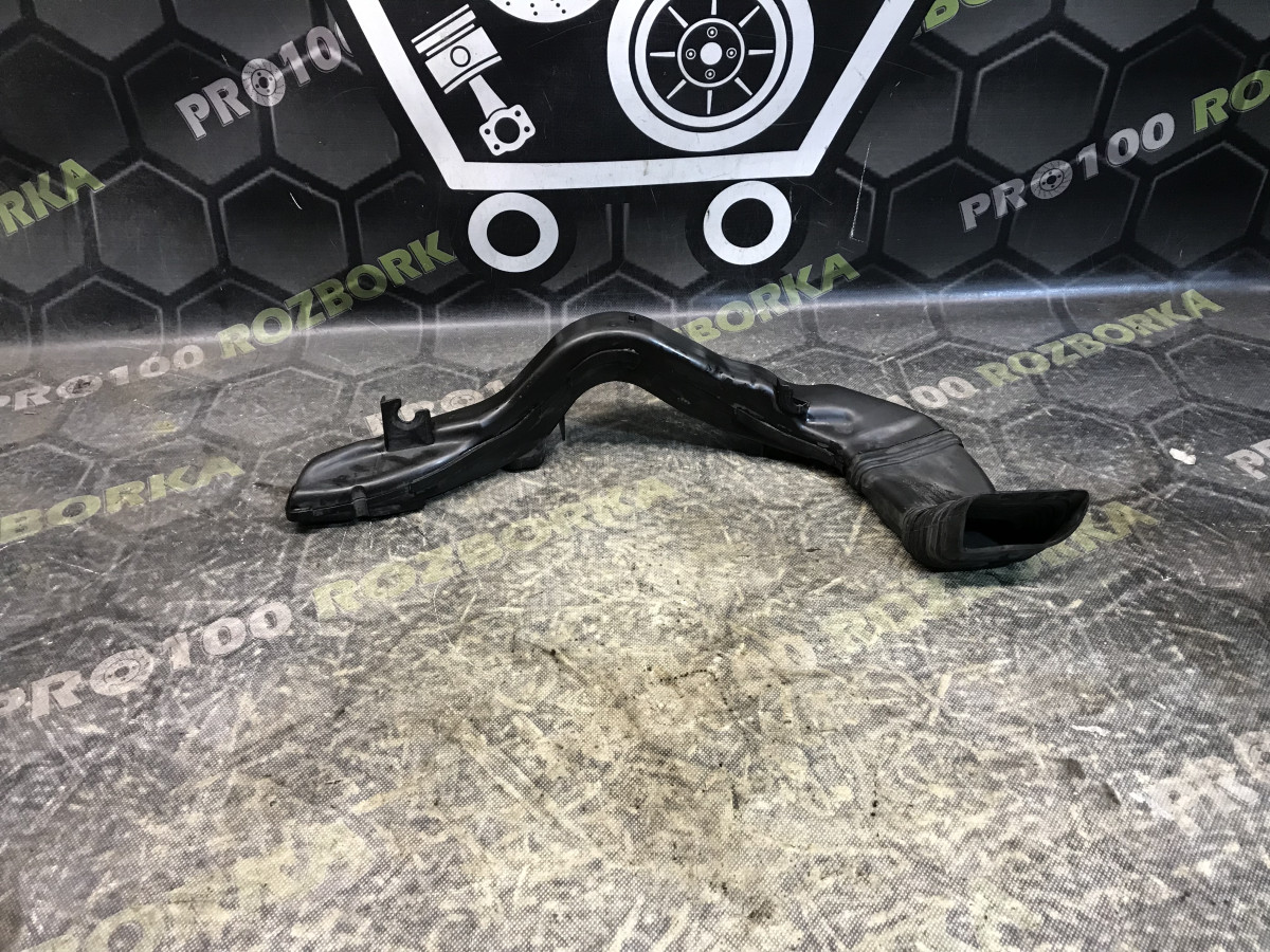 Повітропровід повітряного фільтра FORD Focus MK2 (08-11)