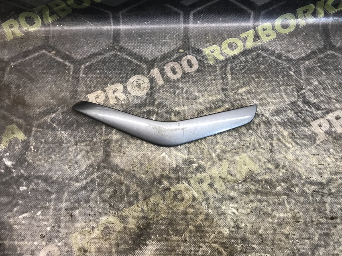 Накладка ручки дверей права перед (дефект) Ford Kuga Mk1 (08-12)