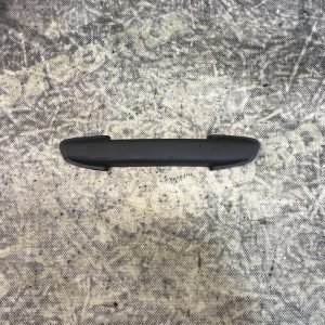 Ручка обшивки кришки багажника ліва FORD Focus MK3 (11-14)