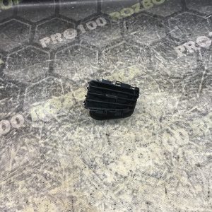 Дефлектор обдування салону лівий FORD Focus MK3 (11-14)