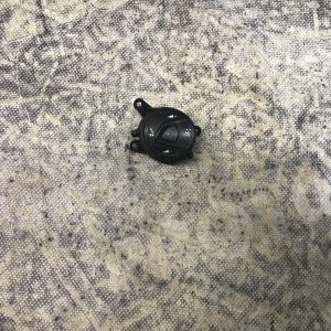 Кнопки керування на кермі FORD Focus MK3 (11-14)